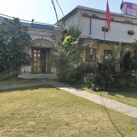 Hotel Heritage Sanyam Nahan Bagian luar foto