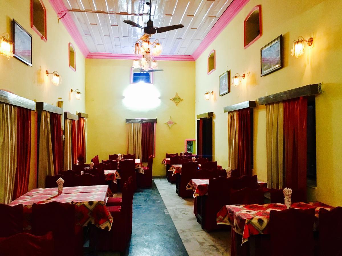 Hotel Heritage Sanyam Nahan Bagian luar foto