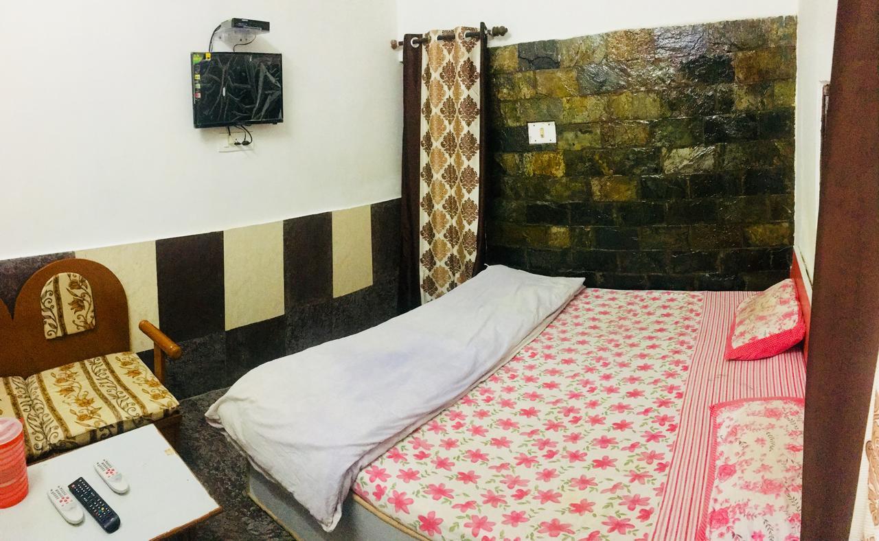 Hotel Heritage Sanyam Nahan Bagian luar foto