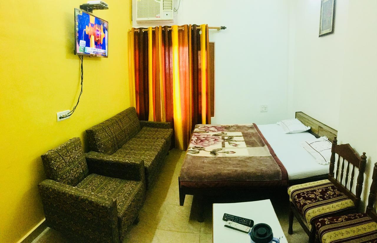 Hotel Heritage Sanyam Nahan Bagian luar foto