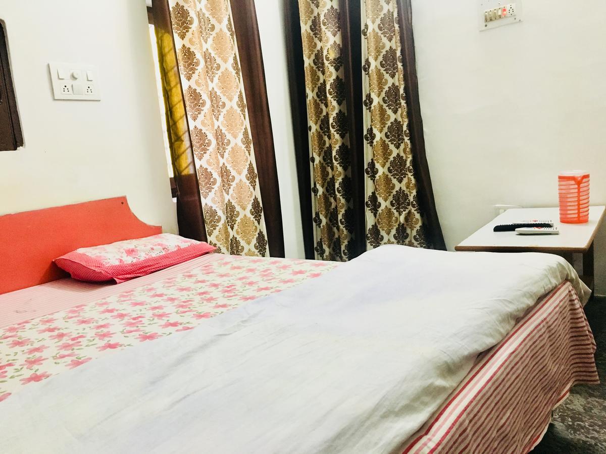 Hotel Heritage Sanyam Nahan Bagian luar foto