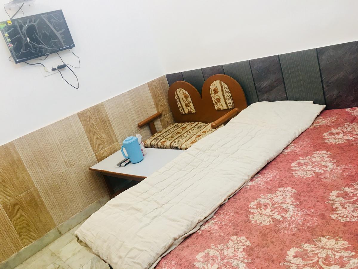 Hotel Heritage Sanyam Nahan Bagian luar foto