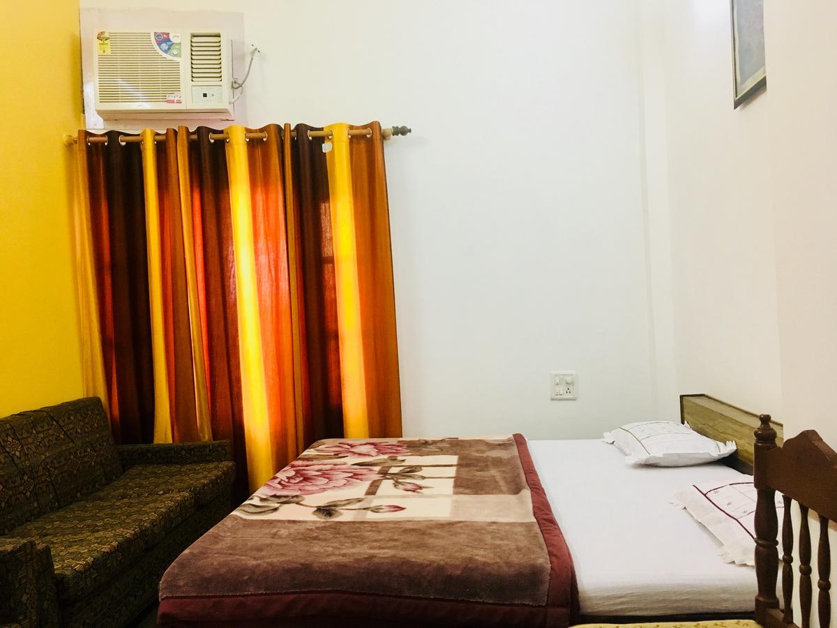 Hotel Heritage Sanyam Nahan Bagian luar foto