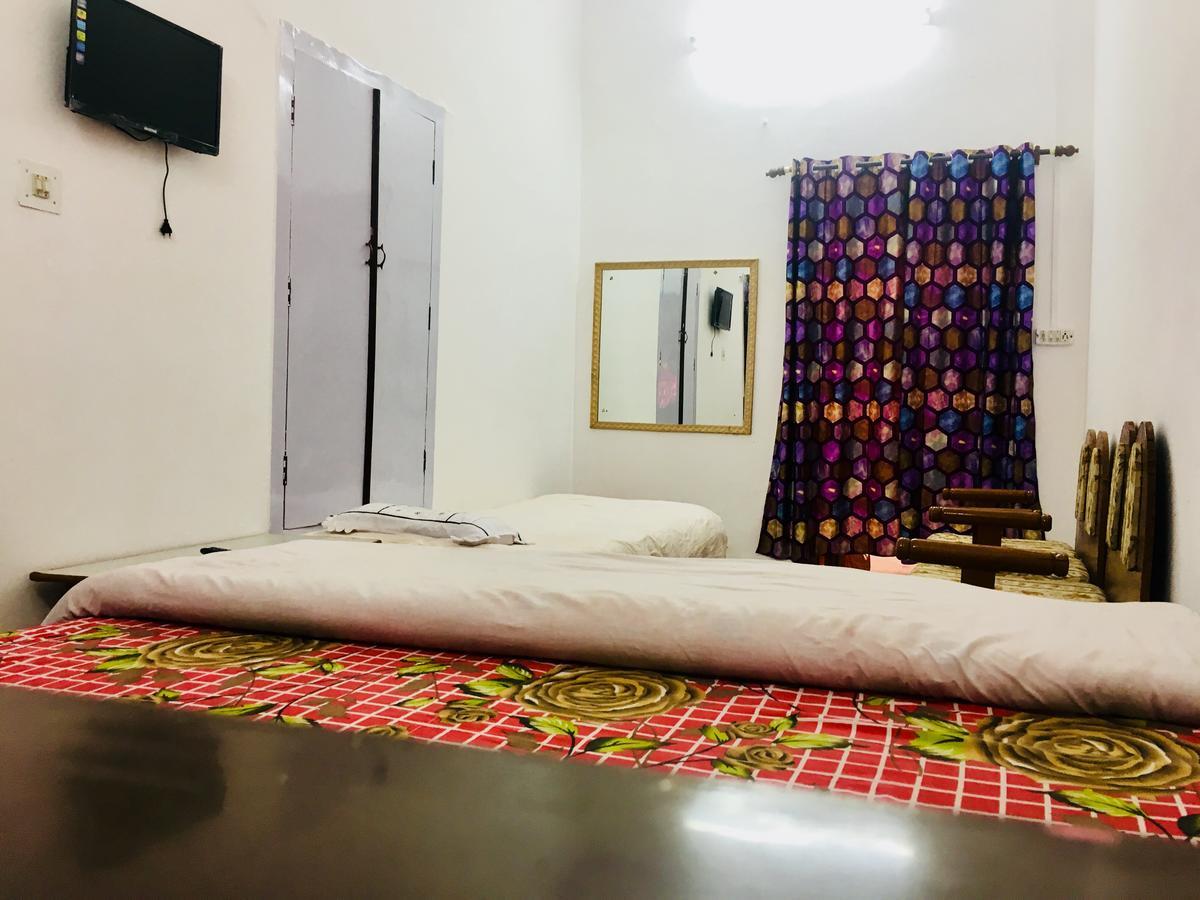 Hotel Heritage Sanyam Nahan Bagian luar foto